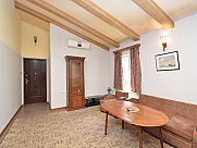 Universal premises, Mets Kentron, Yerevan