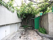 Առանձնատուն, 3 հարկանի, Արաբկիր, Երևան