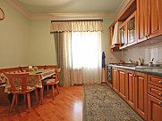 Բնակարան, 4 սենյականոց, Փոքր Կենտրոն, Երևան