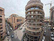Квартира, 4 комнатная, Малый Центр, Ереван