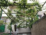 Առանձնատուն, 3 հարկանի, Արաբկիր, Երևան