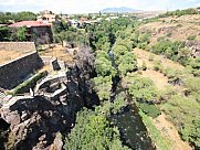 Ունիվերսալ տարածք, Աշտարակ, Արագածոտն