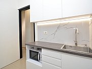 Universal premises, Mets Kentron, Yerevan