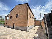 House, Balahovit, Kotayk