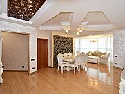 Квартира, 4 комнатная, Большой Центр, Ереван