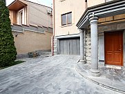 Особняк, 3 этажный, Ачапняк, Ереван