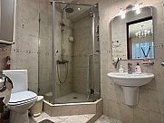Квартира, 4 комнатная, Большой Центр, Ереван