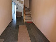 Особняк, 3 этажный, Эребуни, Ереван
