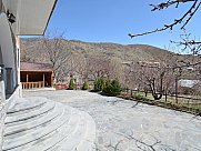 House, Axveran, Kotayk