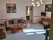 Особняк, Севан, Гегаркуник