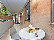 Universal premises, Mets Kentron, Yerevan