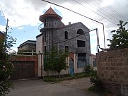 Առանձնատուն, Ջրվեժ, Կոտայք
