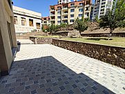 House, Mets Kentron, Yerevan