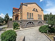 Առանձնատուն, 3 հարկանի, Արաբկիր, Երևան