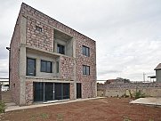 Առանձնատուն, Զովունի, Կոտայք
