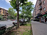 Особняк, Большой Центр, Ереван