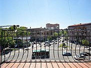 Квартира, 3 комнатная, Малый Центр, Ереван