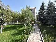 Առանձնատուն, Ծաղկաձոր, Կոտայք