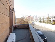 Особняк, 4 этажный, Малый Центр, Ереван