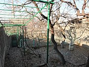 Առանձնատուն, 3 հարկանի, Մեծ Կենտրոն, Երևան
