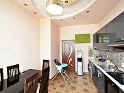 Apartment, 3 room, Mets Kentron, Yerevan