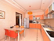 Квартира, 3 комнатная, Малый Центр, Ереван