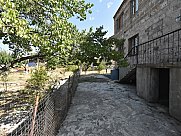 Առանձնատուն, Խարբերդ, Արարատ