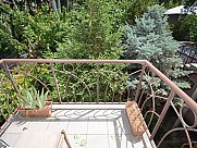 Universal premises, Mets Kentron, Yerevan