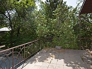 House, Mets Kentron, Yerevan