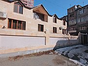 Առանձնատուն, 3 հարկանի, Փոքր Կենտրոն, Երևան