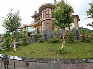 House, Tsaxkadzor, Kotayk