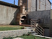 Առանձնատուն, 3 հարկանի, Արաբկիր, Երևան