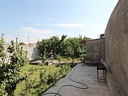 Особняк, 4 этажный, Ачапняк, Ереван