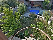 Особняк, Геганист, Арарат