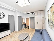 Apartment, 3 room, Mets Kentron, Yerevan