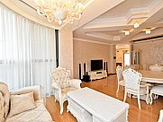 Квартира, 4 комнатная, Большой Центр, Ереван