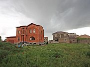 Առանձնատուն, 3 հարկանի, Պռոշյան, Կոտայք