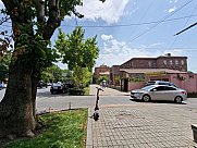 Особняк, Большой Центр, Ереван