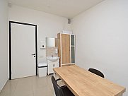 Universal premises, Mets Kentron, Yerevan