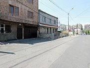 Առանձնատուն, 5 հարկանի, Մեծ Կենտրոն, Երևան