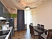 Apartment, 3 room, Mets Kentron, Yerevan